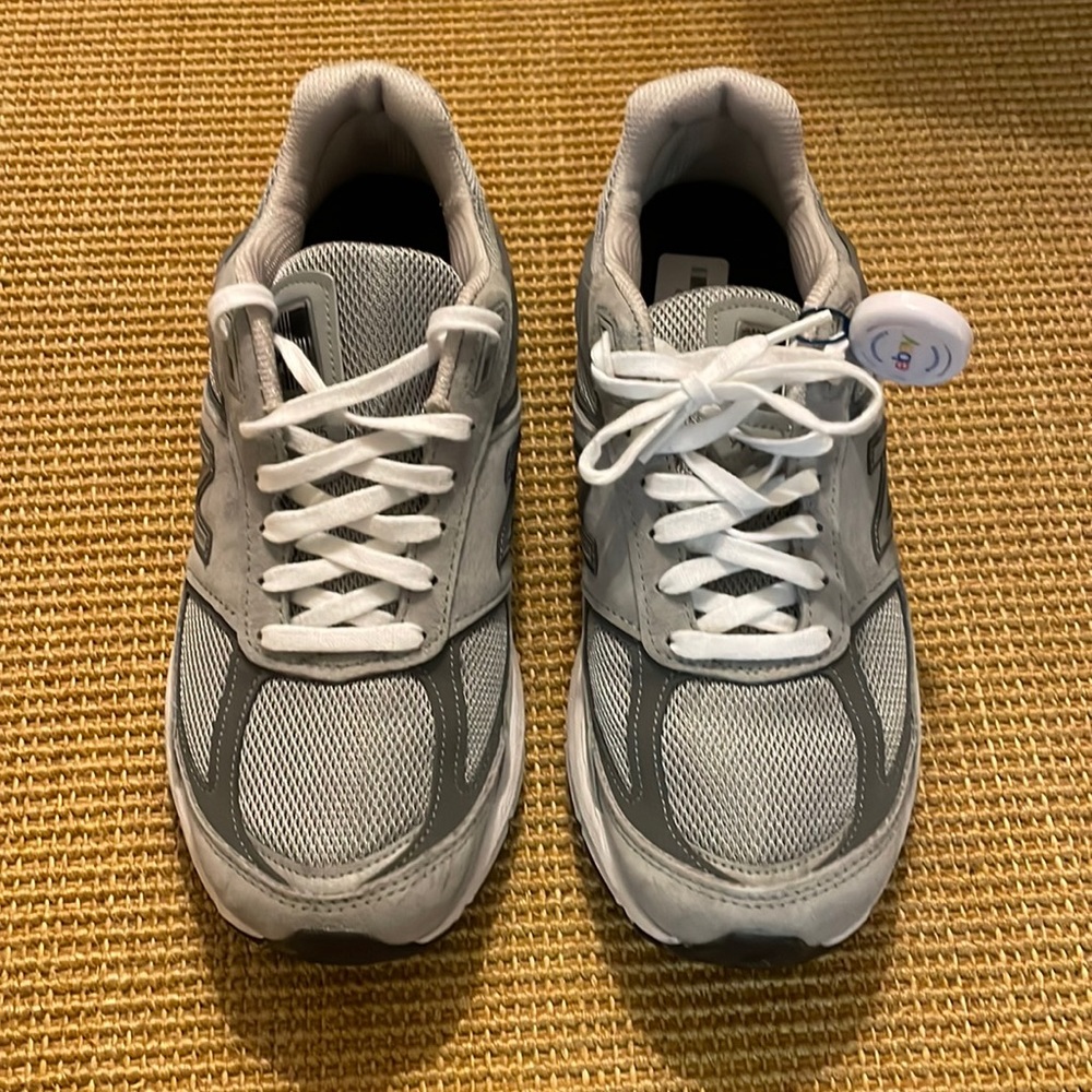 Women’s New Balance 990 Sneakers